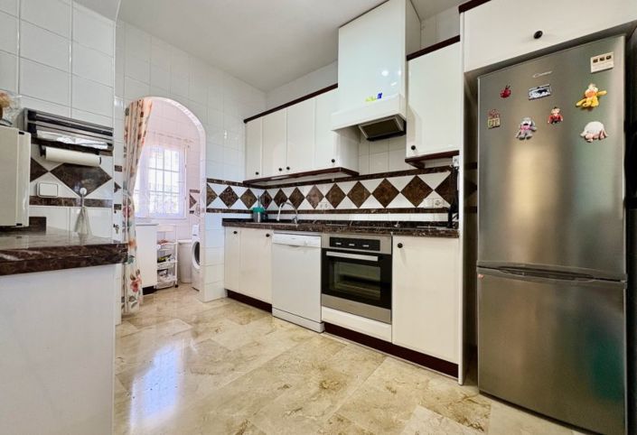 Image No.8-3 Bed Villa for sale