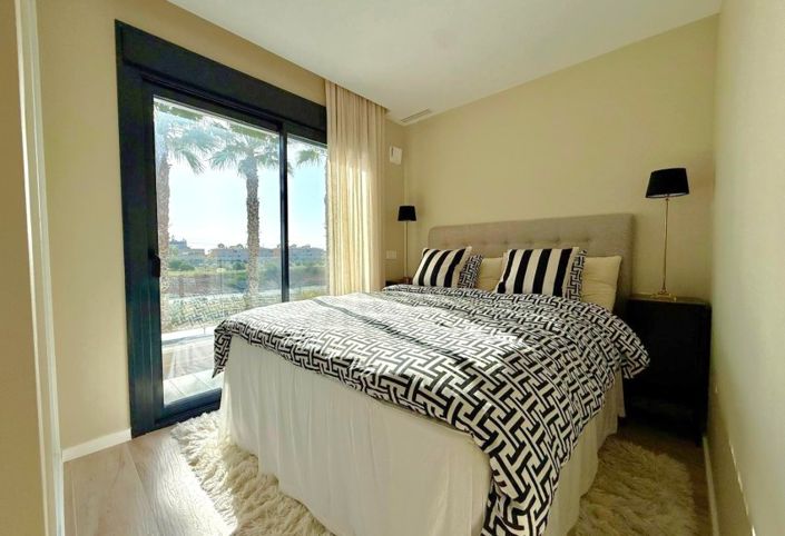 Image No.10-3 Bed Villa for sale