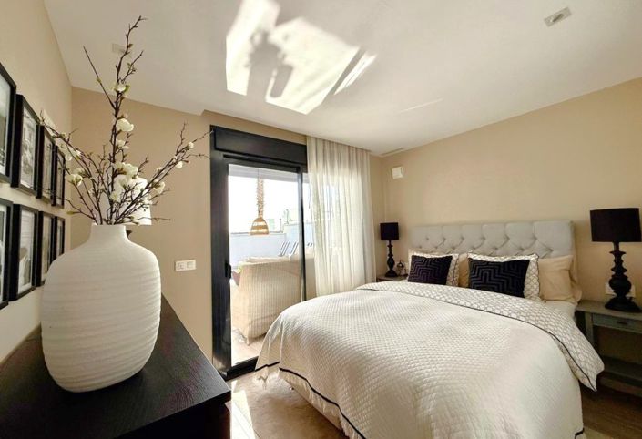 Image No.11-3 Bed Villa for sale