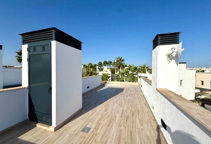 Image No.16-3 Bed Villa for sale