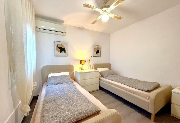 Image No.16-3 Bed Townhouse for sale