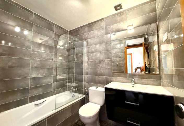 Image No.19-3 Bed Townhouse for sale