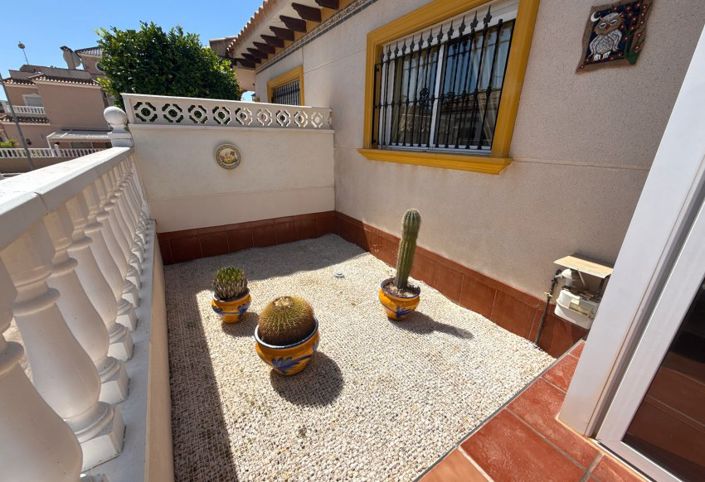 Image No.16-2 Bed Bungalow for sale