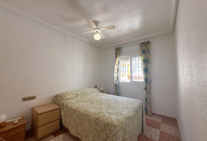 Image No.6-2 Bed Bungalow for sale