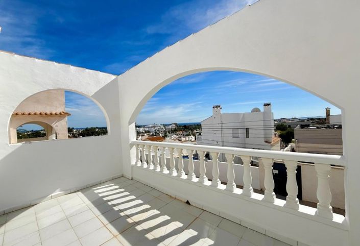 Image No.13-3 Bed Townhouse for sale