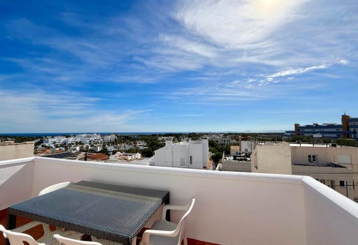 Image No.15-3 Bed Townhouse for sale