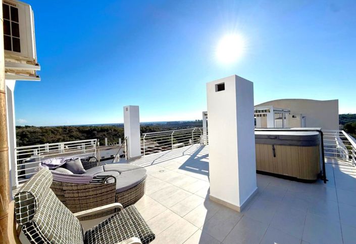 Image No.1-3 Bed Penthouse for sale