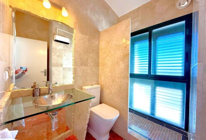 Image No.19-3 Bed Penthouse for sale