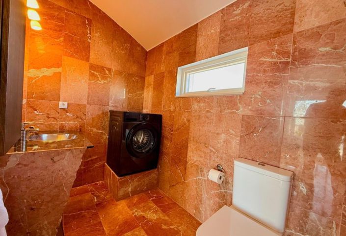 Image No.21-3 Bed Penthouse for sale