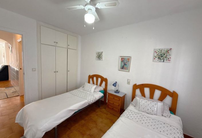 Image No.17-3 Bed Townhouse for sale