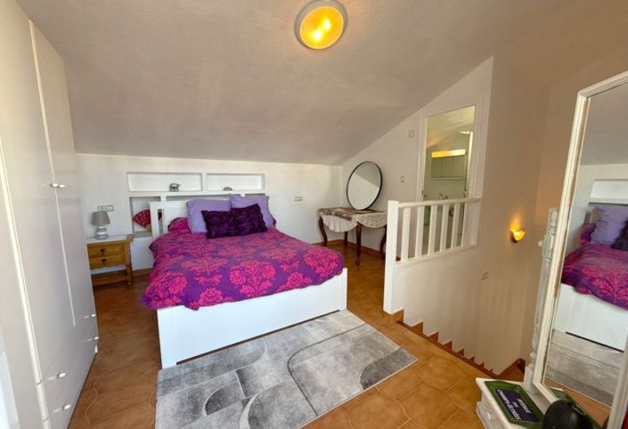 Image No.28-3 Bed Townhouse for sale