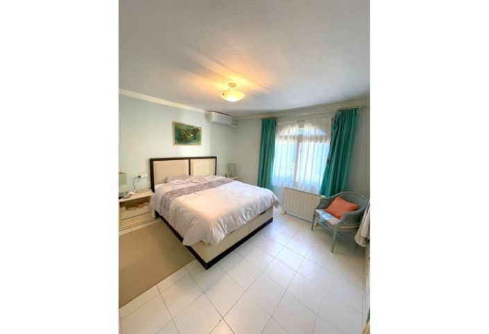 Image No.18-3 Bed Villa for sale