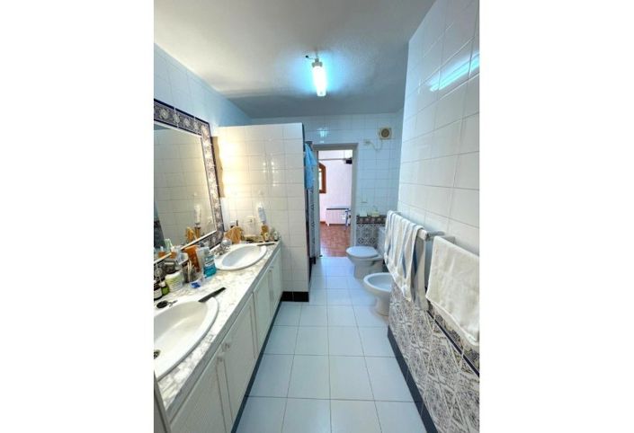 Image No.20-3 Bed Villa for sale