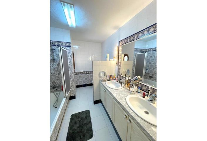 Image No.26-3 Bed Villa for sale