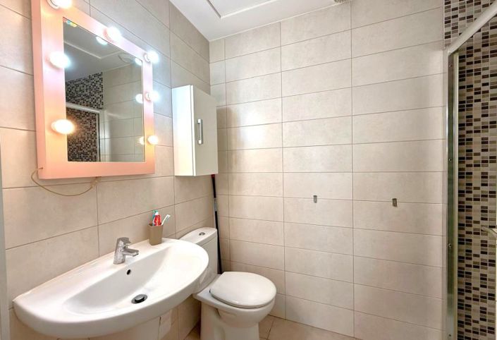 Image No.11-2 Bed Apartment for sale