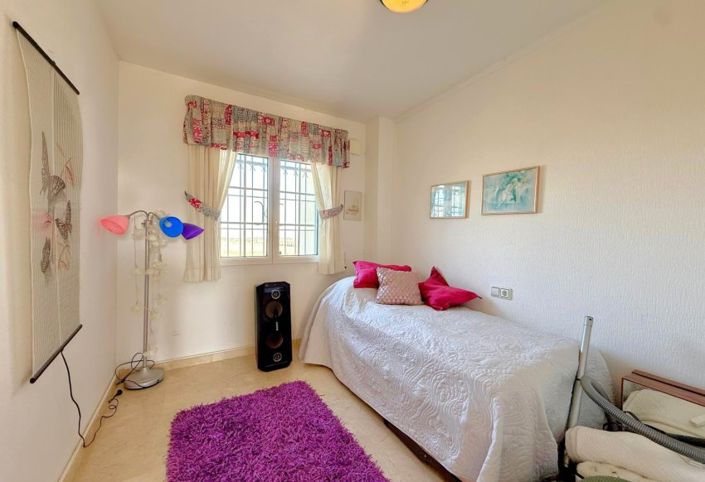 Image No.10-2 Bed Villa for sale