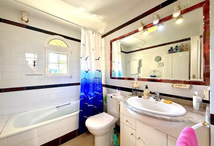 Image No.11-2 Bed Villa for sale