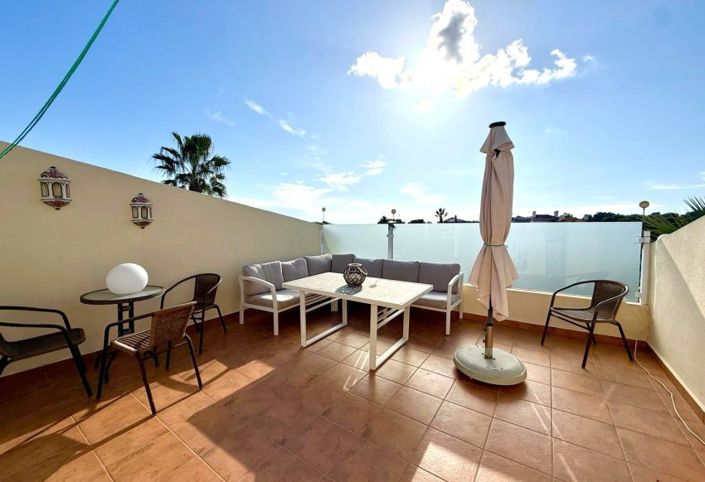 Image No.15-2 Bed Villa for sale