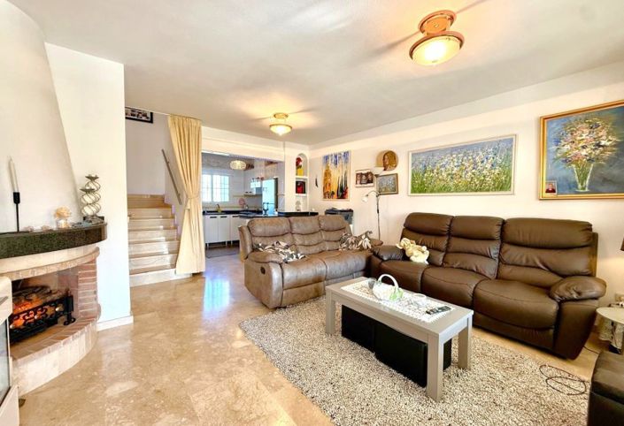 Image No.4-2 Bed Villa for sale