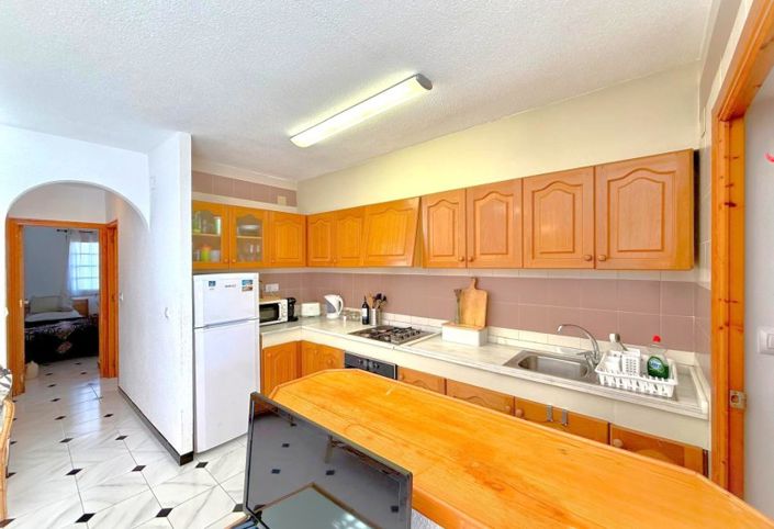 Image No.10-2 Bed Townhouse for sale