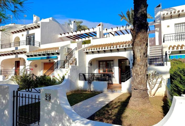 Image No.17-2 Bed Townhouse for sale