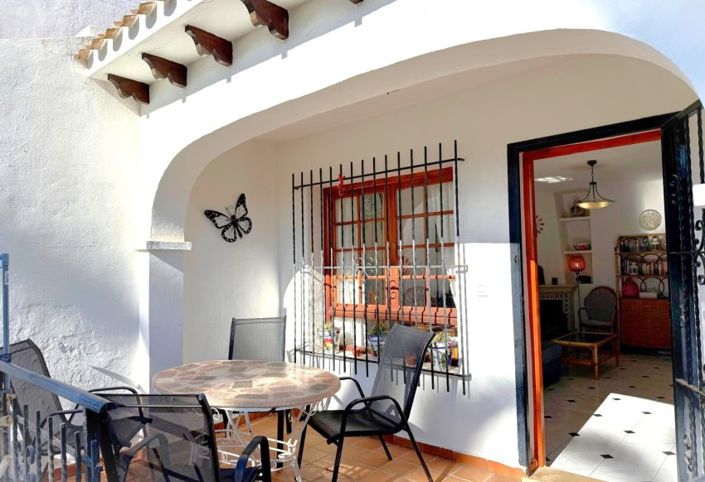 Image No.4-2 Bed Townhouse for sale