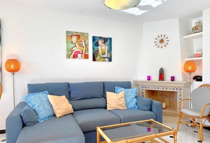 Image No.6-2 Bed Townhouse for sale