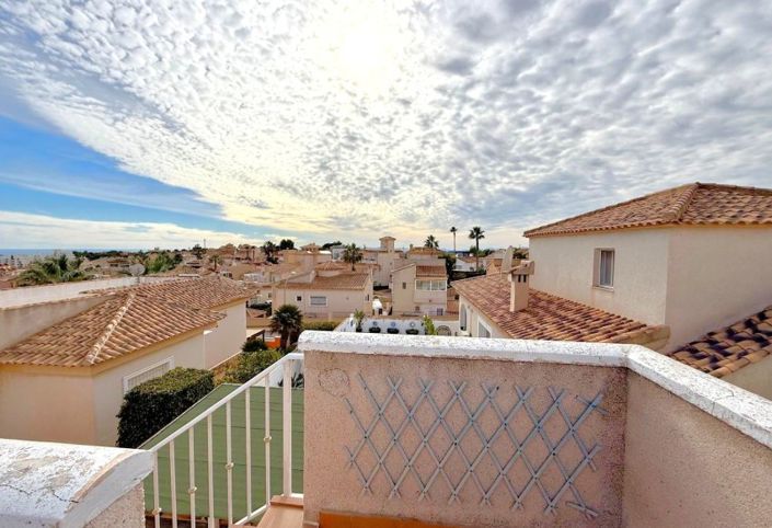 Image No.4-2 Bed Townhouse for sale