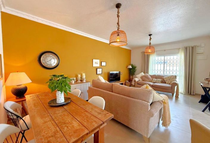 Image No.7-2 Bed Townhouse for sale