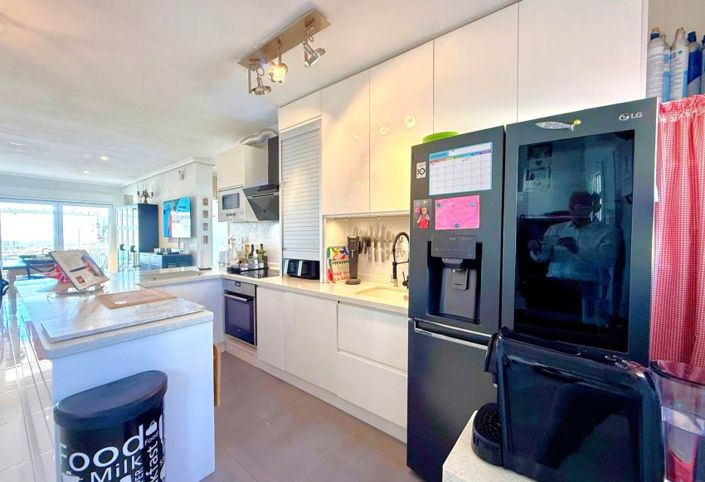 Image No.7-3 Bed Townhouse for sale