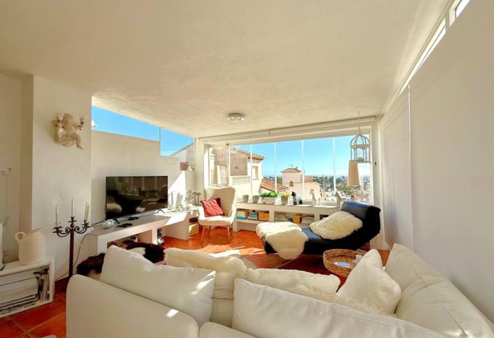 Image No.9-3 Bed Townhouse for sale