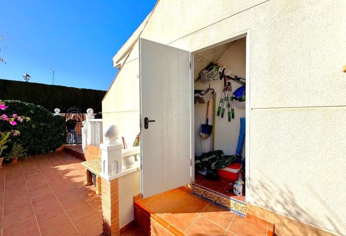 Image No.5-2 Bed Townhouse for sale