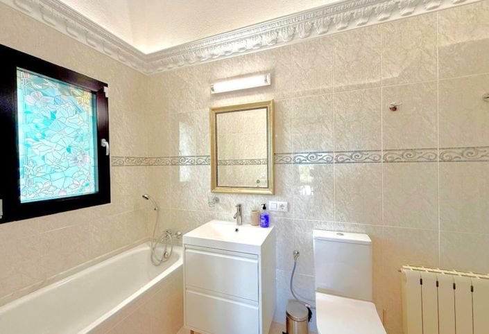 Image No.21-3 Bed Villa for sale