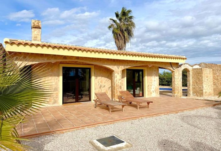Image No.5-3 Bed Villa for sale