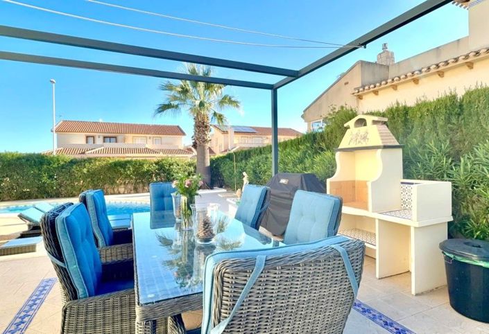 Image No.2-Villa de 3 chambres à vendre à Orihuela Costa