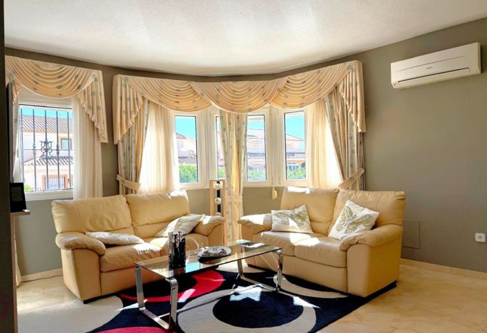 Image No.8-Villa de 3 chambres à vendre à Orihuela Costa