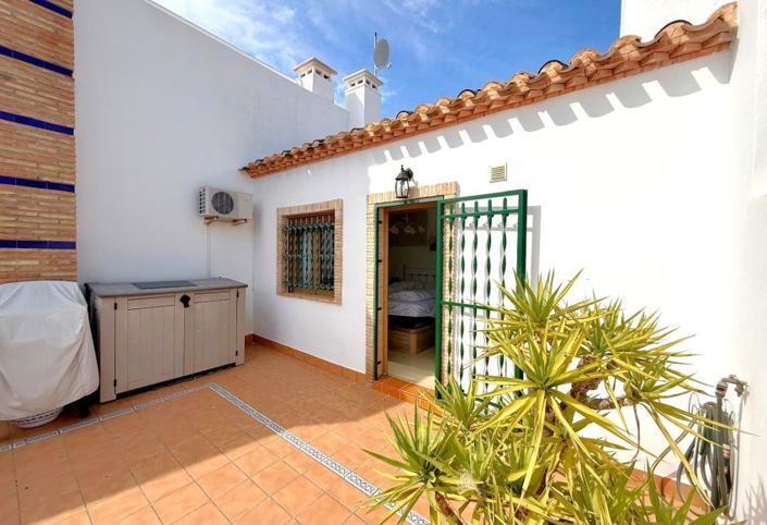 Image No.14-3 Bed Townhouse for sale