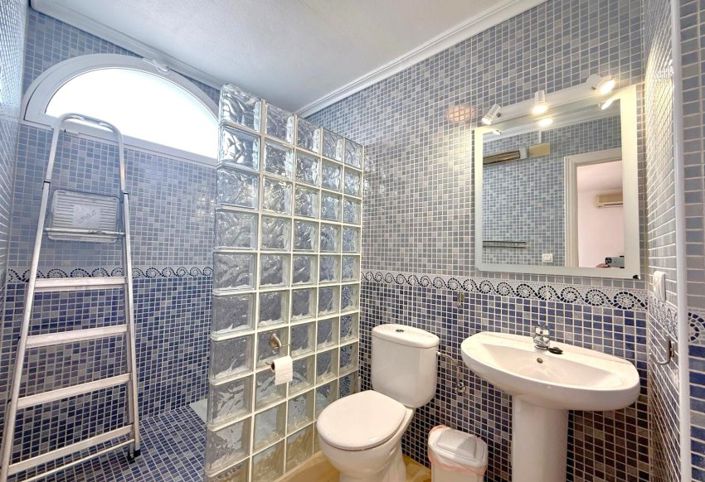 Image No.16-3 Bed Townhouse for sale