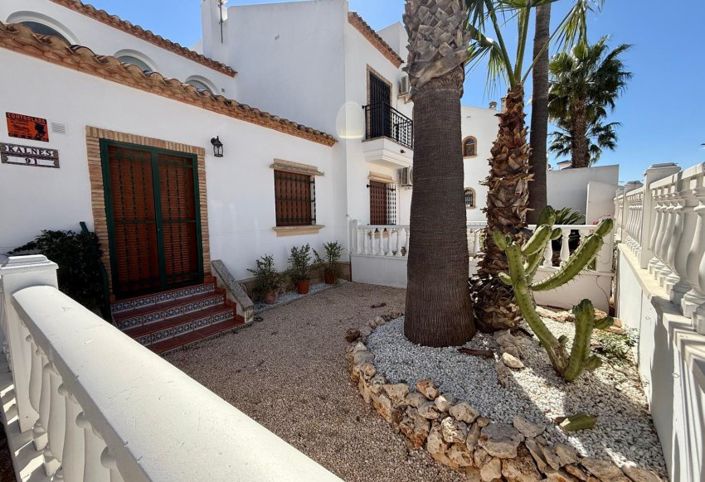 Image No.21-3 Bed Townhouse for sale