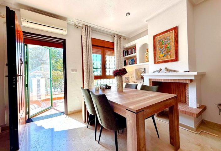 Image No.6-3 Bed Townhouse for sale