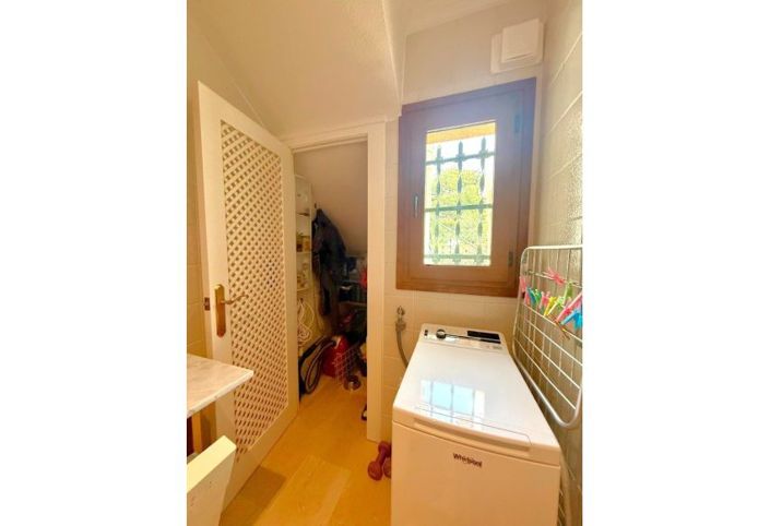 Image No.7-3 Bed Townhouse for sale