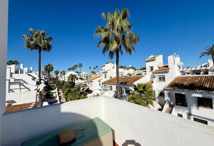 Image No.20-2 Bed Townhouse for sale