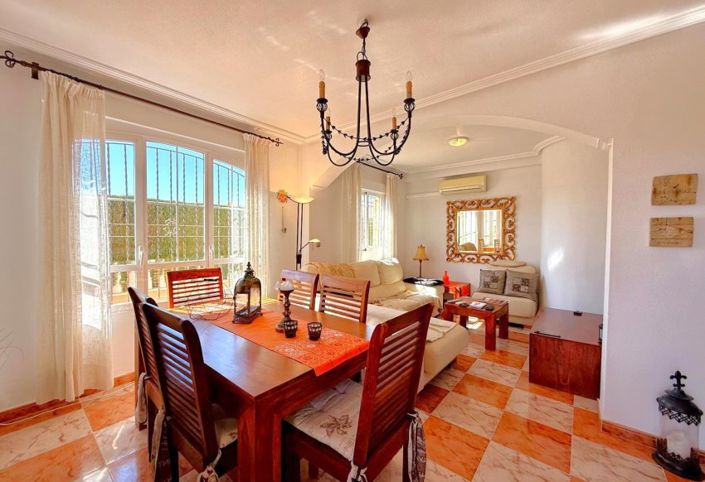 Image No.4-2 Bed Townhouse for sale