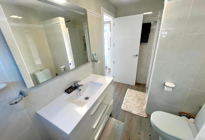 Image No.14-3 Bed Villa for sale