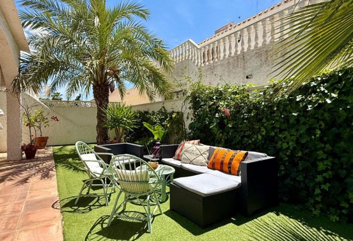 Image No.2-3 Bed Villa for sale