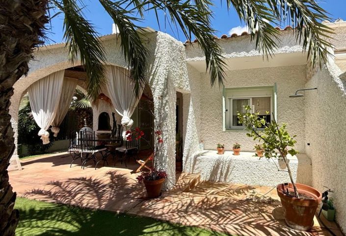 Image No.3-3 Bed Villa for sale