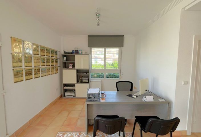 Image No.10-Commercial for sale