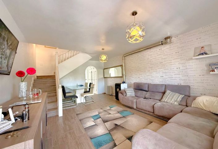 Image No.3-3 Bed Townhouse for sale