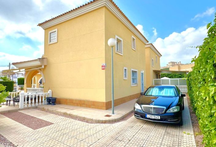 Image No.4-Villa de 3 chambres à vendre à Orihuela Costa