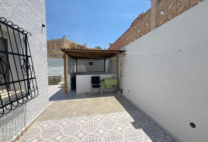 Image No.15-2 Bed Bungalow for sale